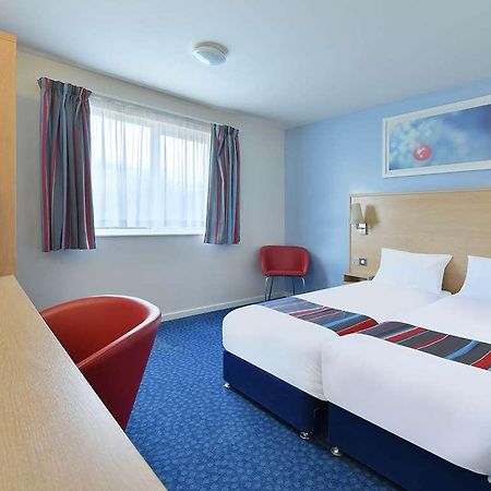 Travelodge Stirling M80 Cambusbarron Ruang foto