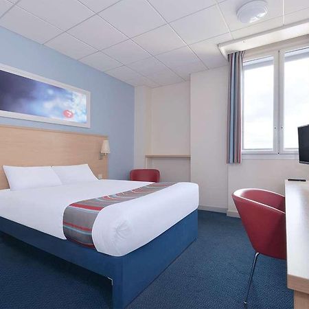 Travelodge Stirling M80 Cambusbarron Ruang foto