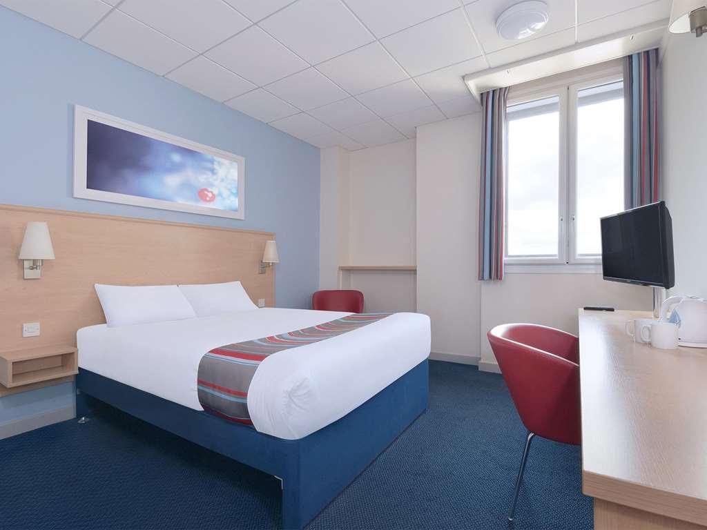 Travelodge Stirling M80 Cambusbarron Ruang foto